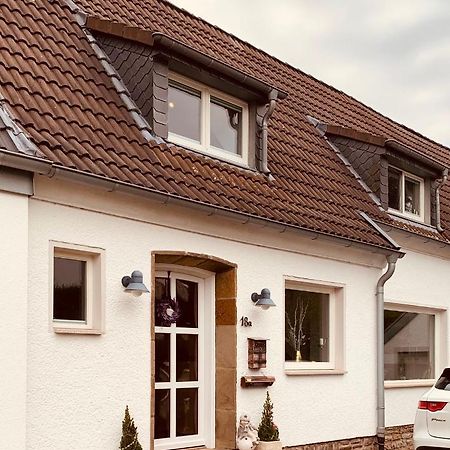 Souterrain Zimmer Mit Separatem Eingang Und Bad Düsseldorf Kültér fotó